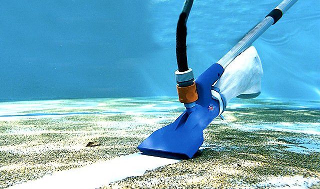 Les aspirateurs pour piscine manuel: Les 5 types de robot Les aspirateurs pour piscine manuel: Les 5 types de robot